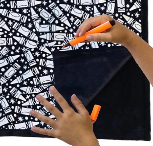 ColoriPlaid – Le plaid à colorier en famille